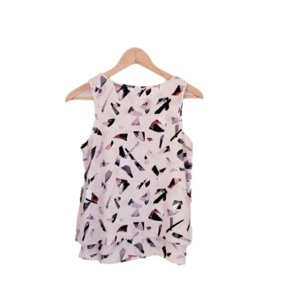 🪴BOGO FREE🪴 Reitmans Pleated Tank Blouse Size XS - Picture 3 of 3